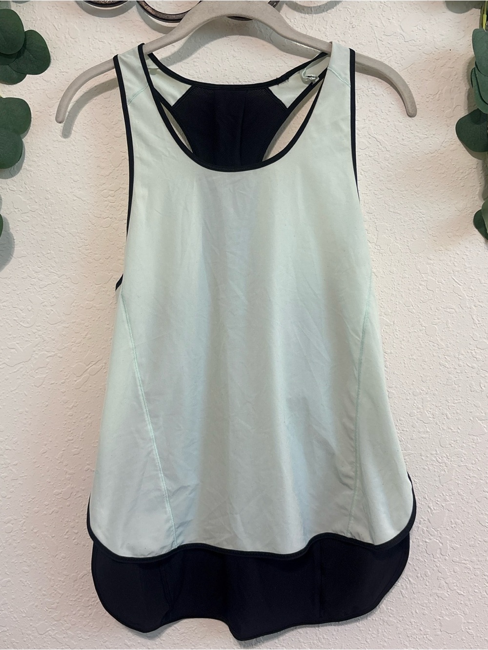 2000’s Lululemon Pump It Up Light Mint and Black Racerback Tank Top✨